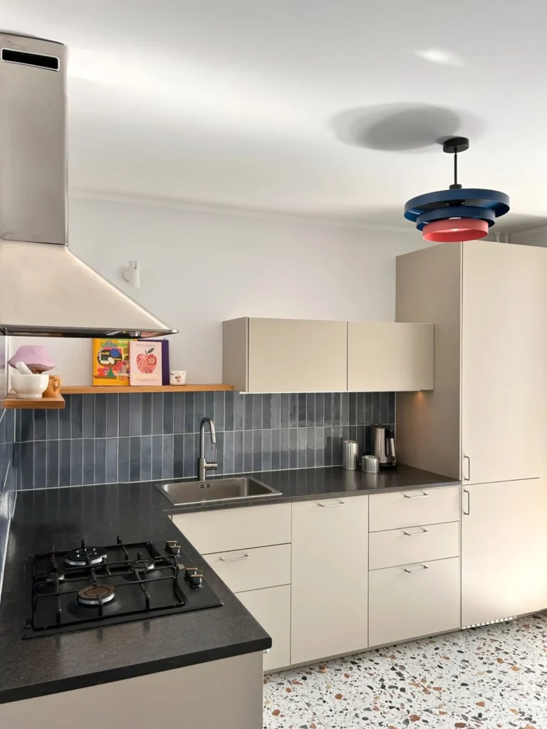 Opening up a 1970s kitchen detail 2